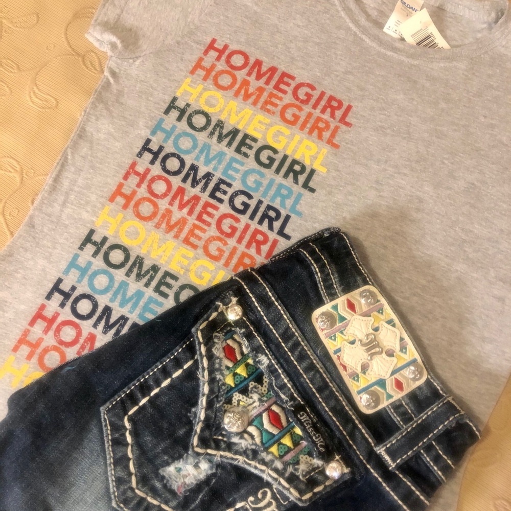 HOMEGIRL TEE - Picture 5 of 6